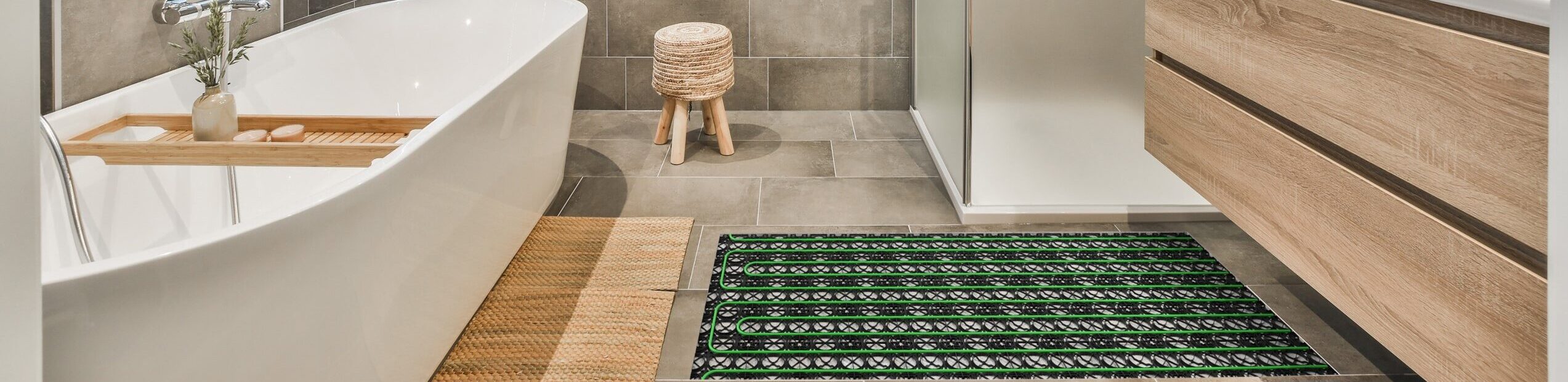 Vloerverwarming in badkamer van WARP Systems